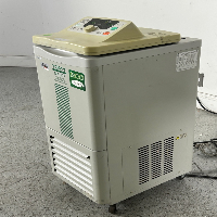 Tomy MX-307 High Speed Refrigerated Micro Centrifuge image 1